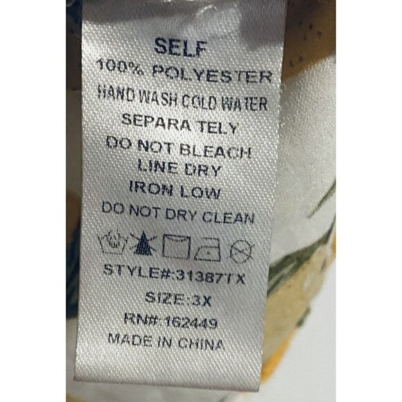 Milk and Honey Top Womens 3X White Yellow Lemon Print Smocked Cropped Boho - Picture 6 of 7